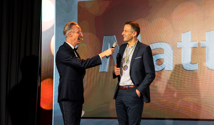 Mattias Bylin överraskades med nomineringen  ”Tillit 2021” på vår årliga höstkonferens